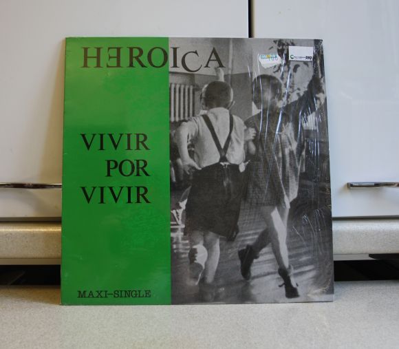 VIVIR POR VIVIR (1988)